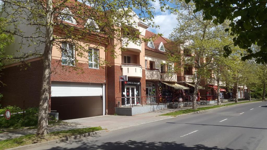 Lola Studio Apartman Hajdúszoboszló Exterior foto