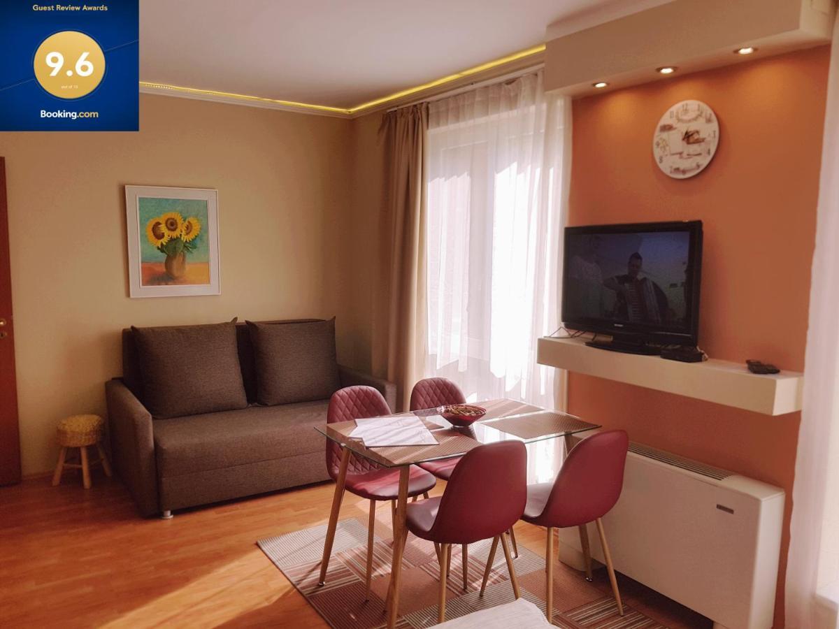 Lola Studio Apartman Hajdúszoboszló Exterior foto